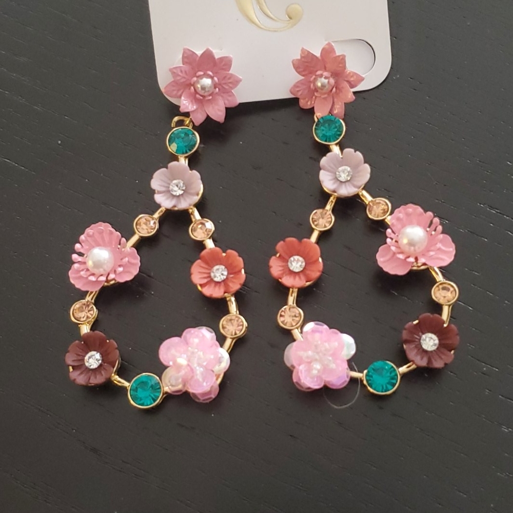 🆕️ Dangle Earrings